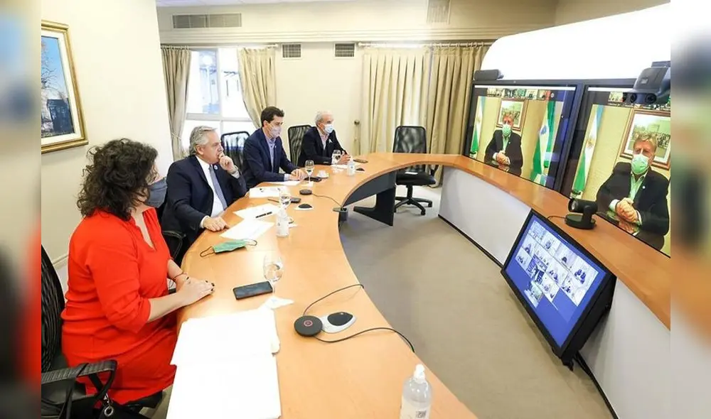 El mandatario argentino se reunió de manera virtual con los gobernadores para tomar la decisión. Foto: Presidencia Argentina.