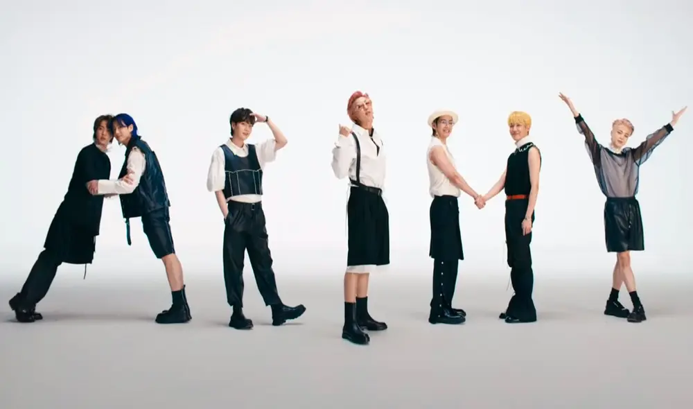 Miembros de BTS formando ARMY durante el MV "Butter". Foto: HYBE