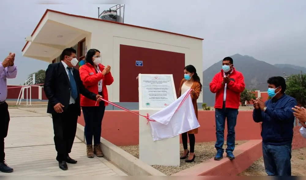 Alcalde Ney Gámez y funcionarios de la ARCC inauguran colegio N.° 80875 Ciro Alegría Bazán. Foto: ARCC