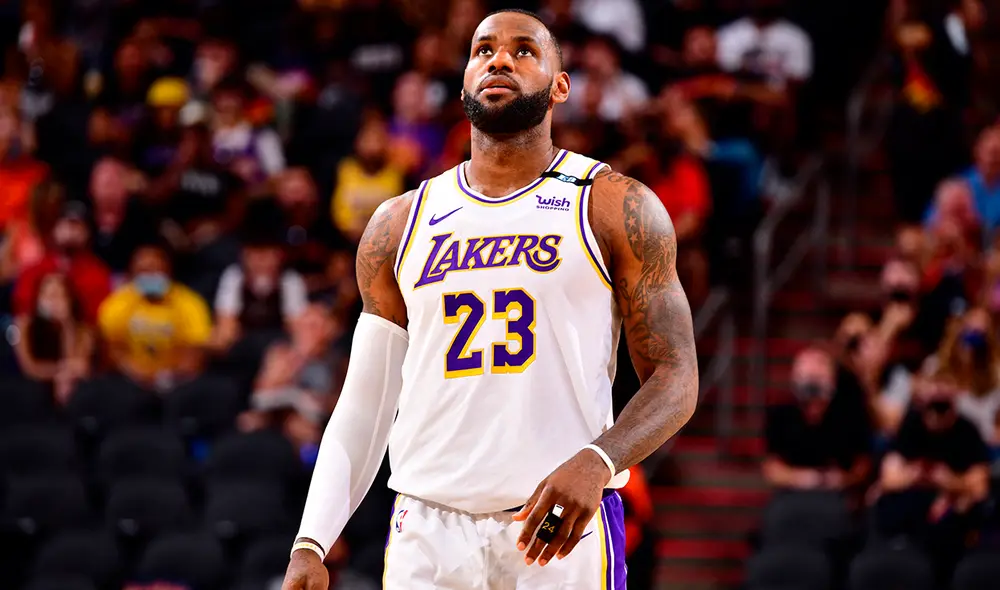 Lakers perdió ante Phoenix Suns en el primer juego de los NBA Playoffs. Foto: AFP