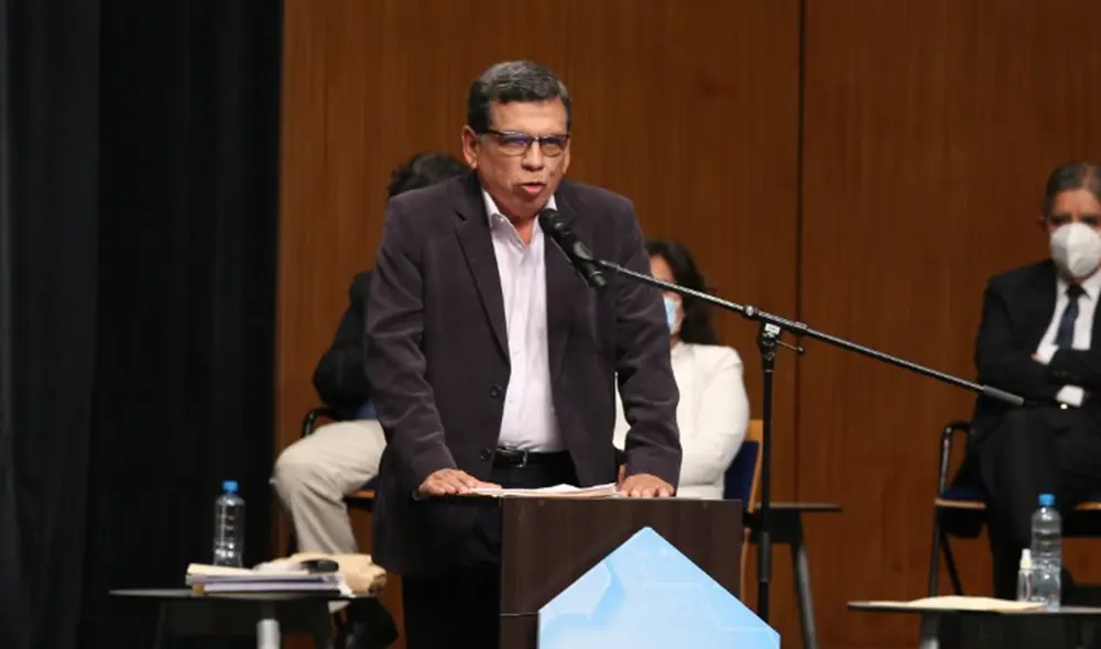 Hernando Cevallos representó a Perú Libre en el bloque de salud y manejo contra la pandemia. Foto: JNE Hernando Cevallos representó a Perú Libre en el bloque de salud y manejo contra la pandemia. Foto: JNE