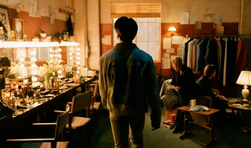 Jungkook en la intro de la presentación de "Butter" de BTS en los BBMAs. Foto: captura TNT