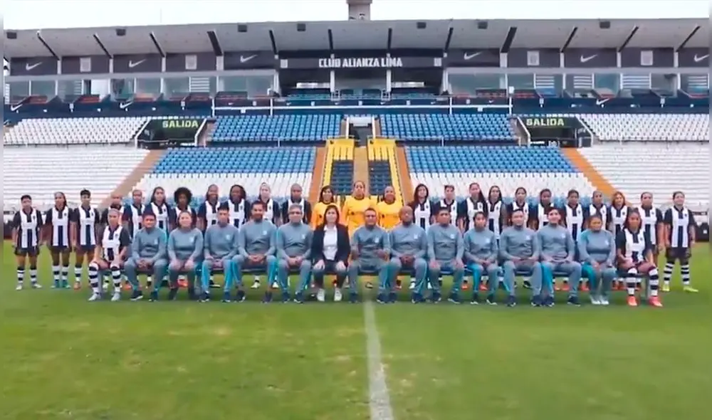 Las íntimas realizaron una presentación oficial del plantel. Foto: Alianza Lima Femenino Las íntimas realizaron una presentación oficial del plantel. Foto: Alianza Lima Femenino