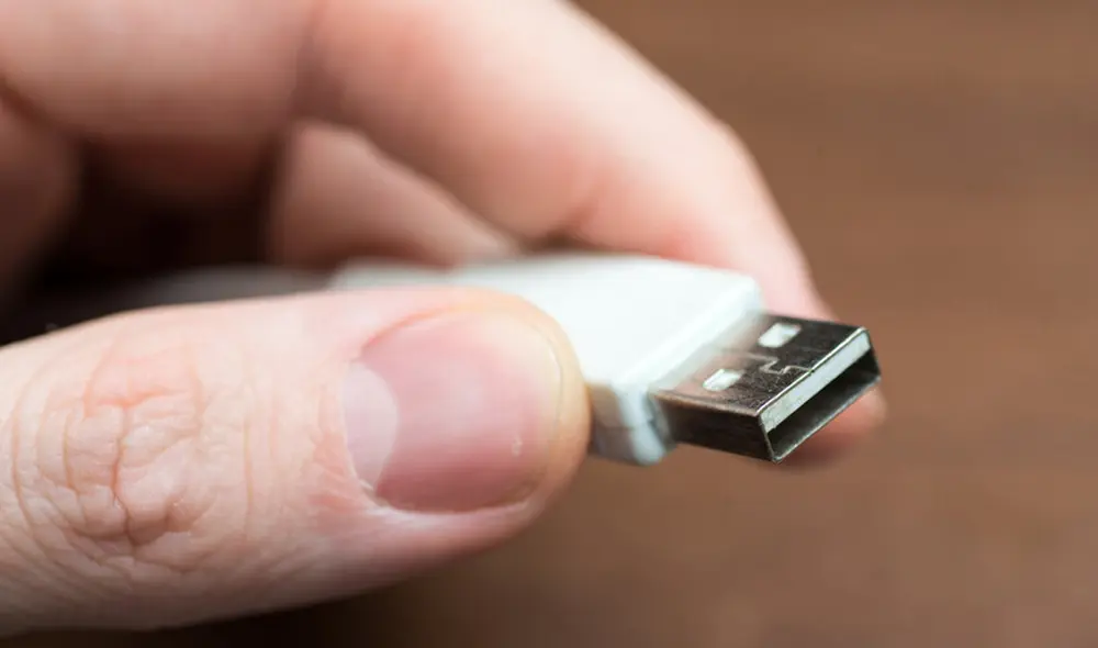 Para hacerlo es necesario averiguar si tu Android es compatible y comprar un cable USB OTG. Foto: Xataka