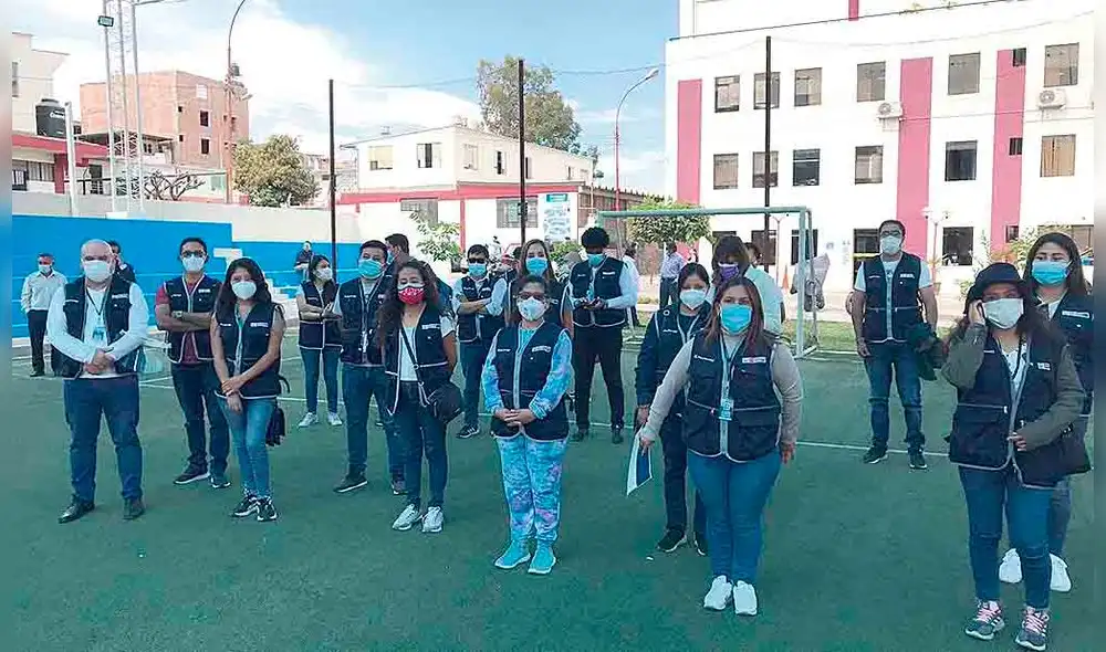 Ayuda. Profesionales de la salud llegaron para apoyar. Ayuda. Profesionales de la salud llegaron para apoyar.