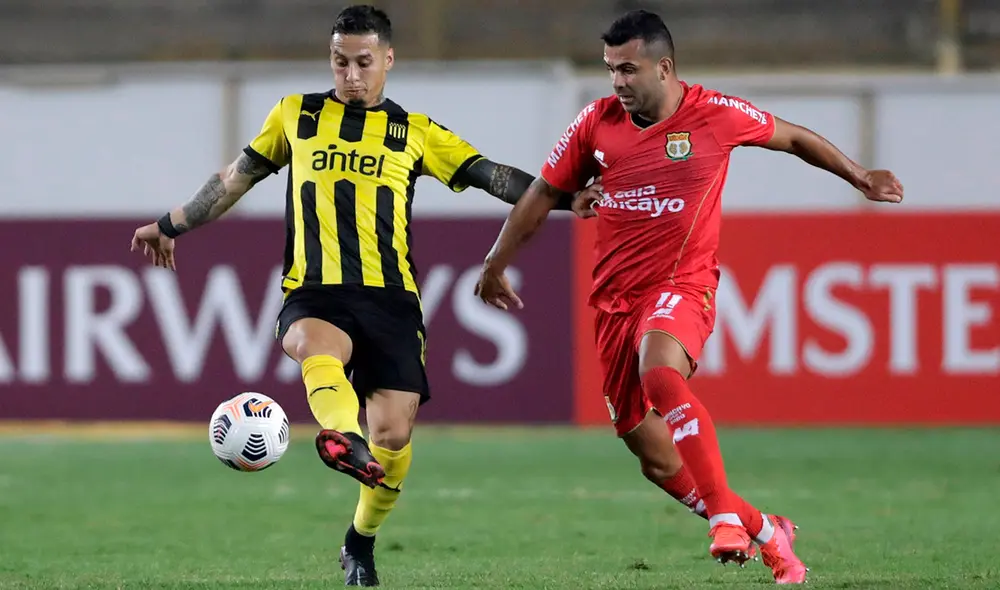 Sport Huancayo empató con Peñarol y quedó último en su grupo de la Copa Sudamericana 2021. Foto: EFE