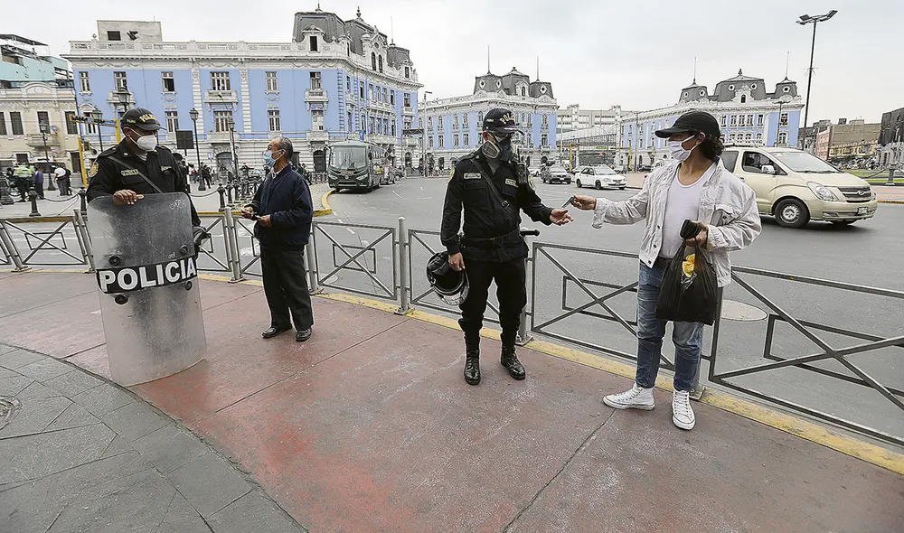 Nadie sale. Para evitar un brusco aumento de casos de Covid-19, el Gobierno aplicará una inmovilización obligatoria durante el Día del Padre. A respetar medida. Foto: difusión