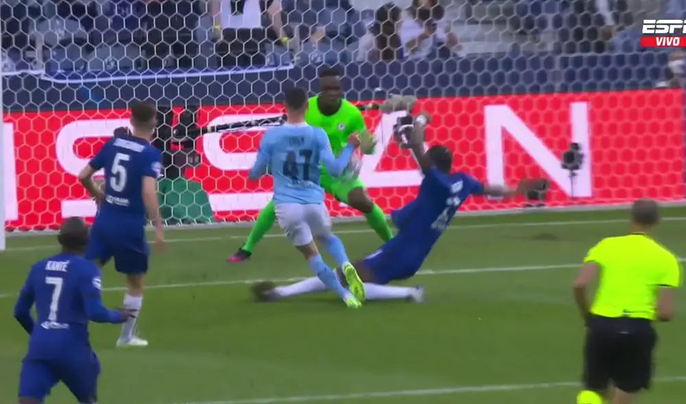 El central tuvo una destacada intervención en su área. Foto: captura de video/ESPN