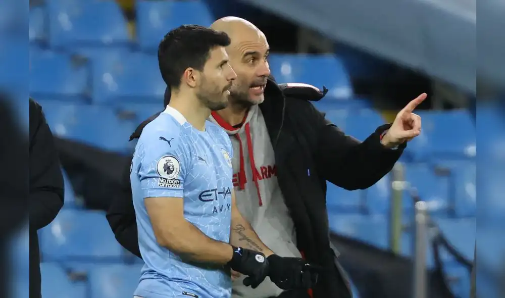 'Pep' Guardiola dirigió a Agüero por cinco temporadas en Manchester City. Foto: AFP