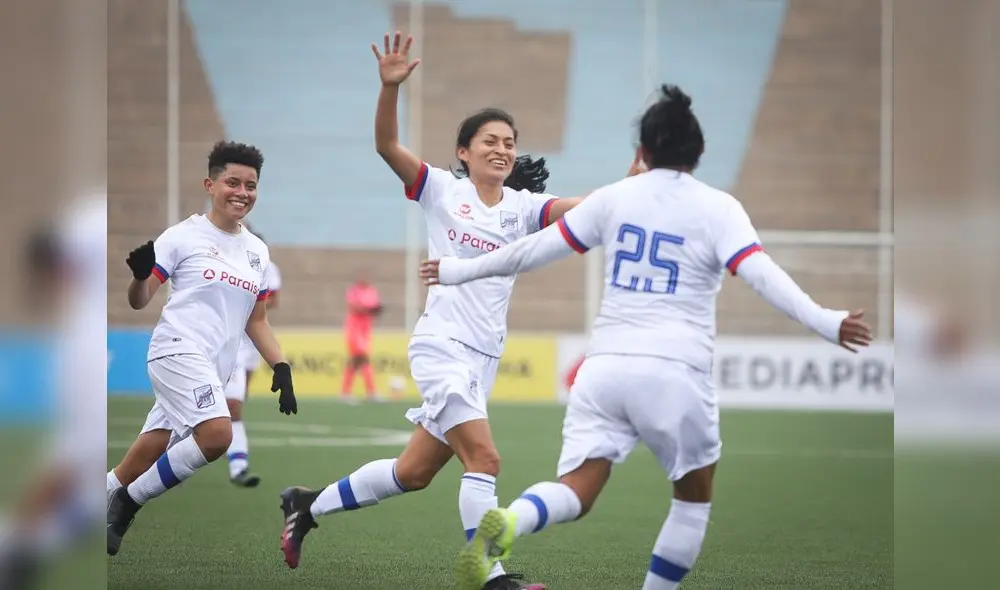 Equipo femenino de Mannucci debutó con éxito. Foto: FPF