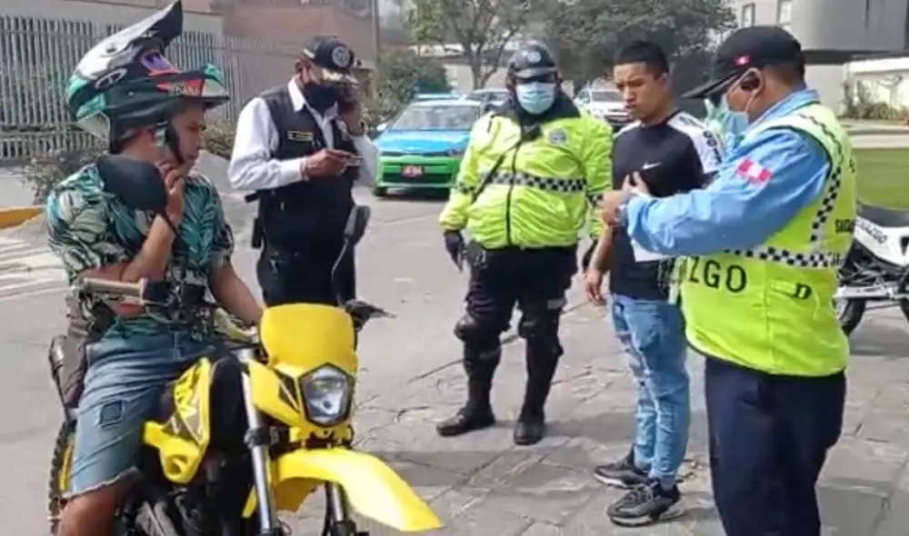 Implicado se traslada con su hermano por la avenida Los Ingenieros. Foto: Municipalidad de Surco Implicado se traslada con su hermano por la avenida Los Ingenieros. Foto: Municipalidad de Surco