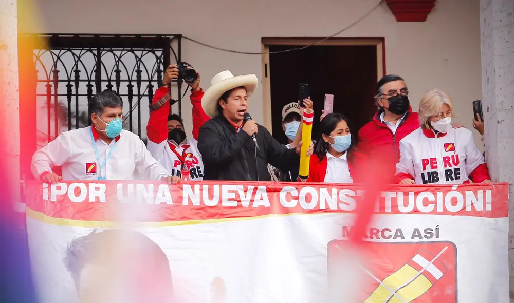 Pedro Castillo generó aglomeración en breve mitin de despedida en Arequipa. Foto: Oswald Charca/La República