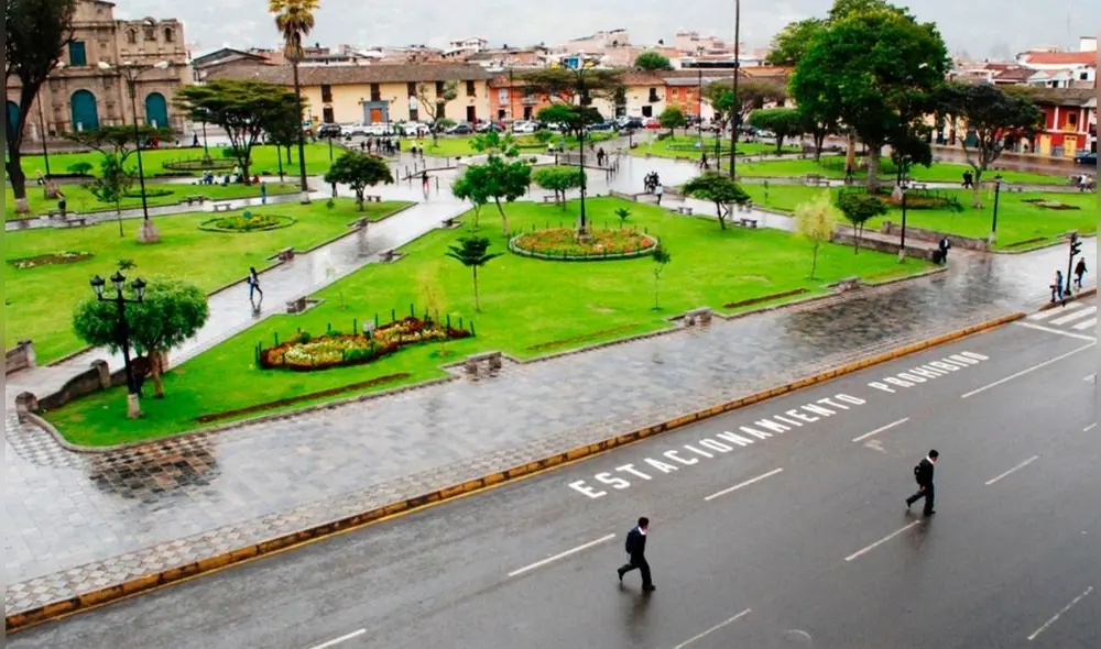 La Plaza de Armas de Cajamarca incluida en la mayoría de los circuitos seguros. Foto: Andina La Plaza de Armas de Cajamarca incluida en la mayoría de los circuitos seguros. Foto: Andina