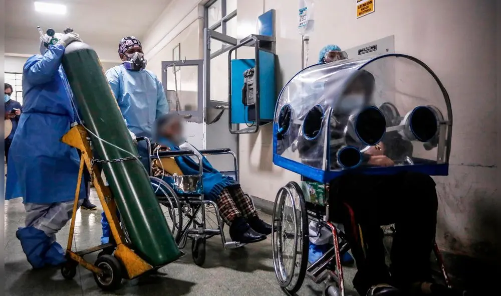Pacientes también provienen de centros del primer nivel de atención. Foto: Oswlad Charca/La República
