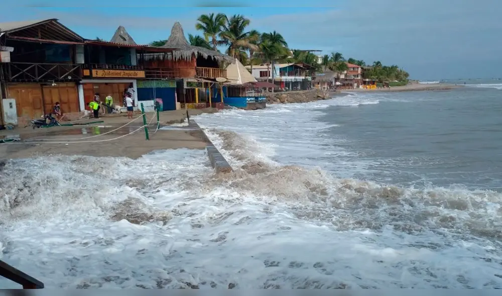 Oleaje anómalo impidió la apertura de las playas en Máncora. Foto: difusión Oleaje anómalo impidió la apertura de las playas en Máncora. Foto: difusión