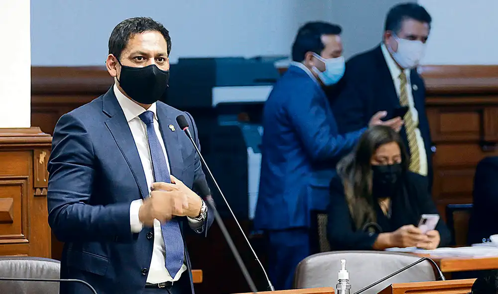 Respalda. Luis Valdez (Comisión de Constitución) afirma que se verán temas como la cuestión de confianza obligatoria. Foto: difusión