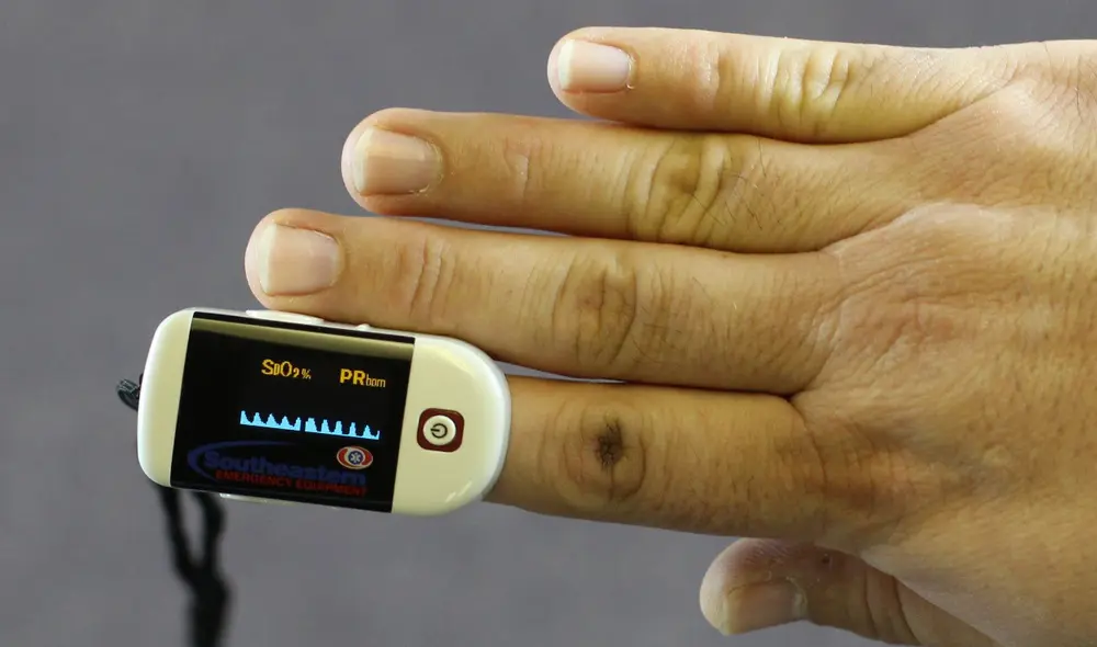 El oxímetro de pulso se ha convertido en un aparato muy requerido por todas las personas en esta pandemia. Foto: difusión