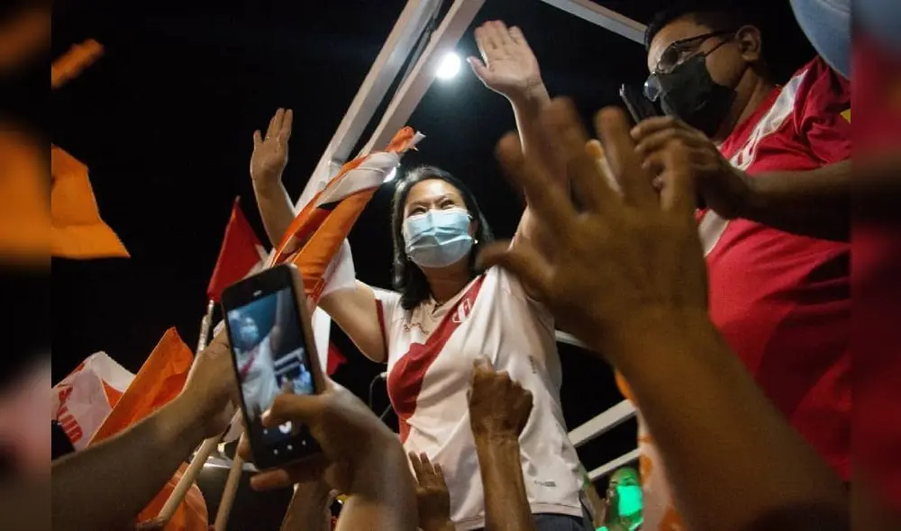 Fujimori lamenta decisión de MML y convoca nuevo encuentro en el Óvalo Las Palomas. Foto: Malu Ramahí/La República Fujimori lamenta decisión de MML y convoca nuevo encuentro en el Óvalo Las Palomas. Foto: Malu Ramahí/La República