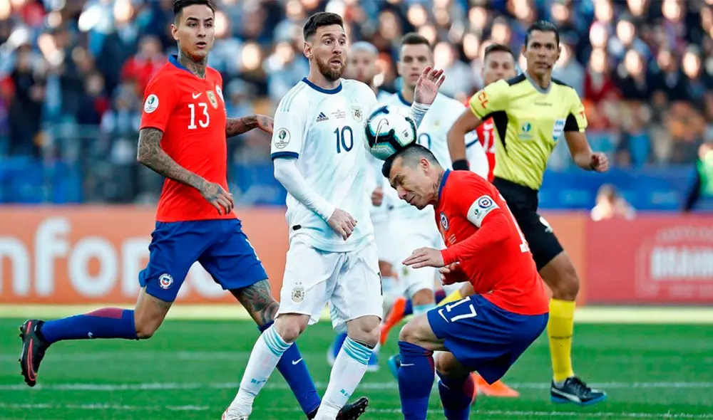 Argentina y Chile chocan desde las 9.00 p. m. (hora argentina) en Santiago del Estero. Foto: EFE Argentina y Chile chocan desde las 9.00 p. m. (hora argentina) en Santiago del Estero. Foto: EFE