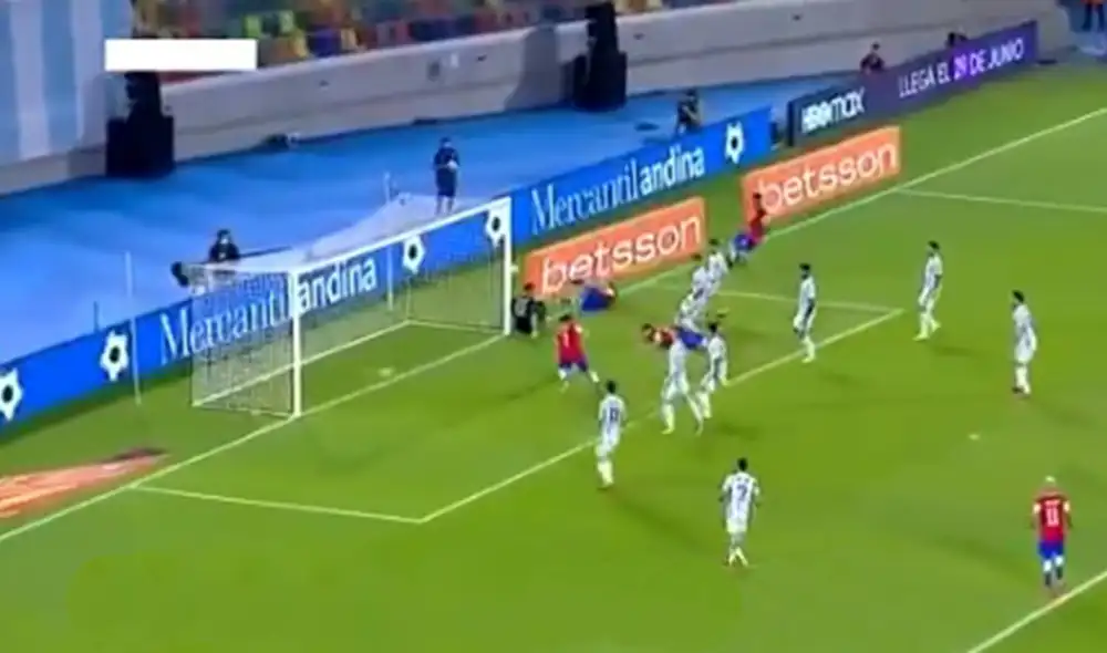 Sánchez lleva tres goles en las eliminatorias. Foto: captura de video/TNT Sports Sánchez lleva tres goles en las eliminatorias. Foto: captura de video/TNT Sports