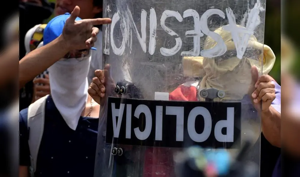 Las movilizaciones dejan al menos 20 muertos, según la Fiscalía, pero organizaciones como la ONG Temblores señalan que hay 45 homicidios presuntamente cometidos por la fuerza pública. Foto: EFE Las movilizaciones dejan al menos 20 muertos, según la Fiscalía, pero organizaciones como la ONG Temblores señalan que hay 45 homicidios presuntamente cometidos por la fuerza pública. Foto: EFE