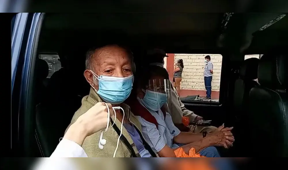 Uno de los adultos mayores que también se encontraba en el medio de transporte indicó “tenemos que votar por Keiko porque si no nos botan del asilo”. Foto: difusión Uno de los adultos mayores que también se encontraba en el medio de transporte indicó “tenemos que votar por Keiko porque si no nos botan del asilo”. Foto: difusión