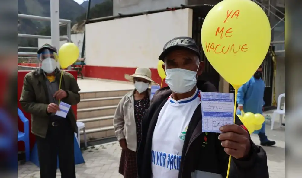 La vacunación contra el coronavirus es una esperanza de vida, señaló el gobernador Manuel Llempén. Foto: GRLL La vacunación contra el coronavirus es una esperanza de vida, señaló el gobernador Manuel Llempén. Foto: GRLL