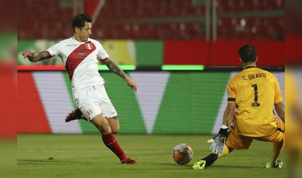 Lapadula podría arrancar el martes ante Ecuador por las eliminatorias hacia Qatar 2022. Foto: Andina