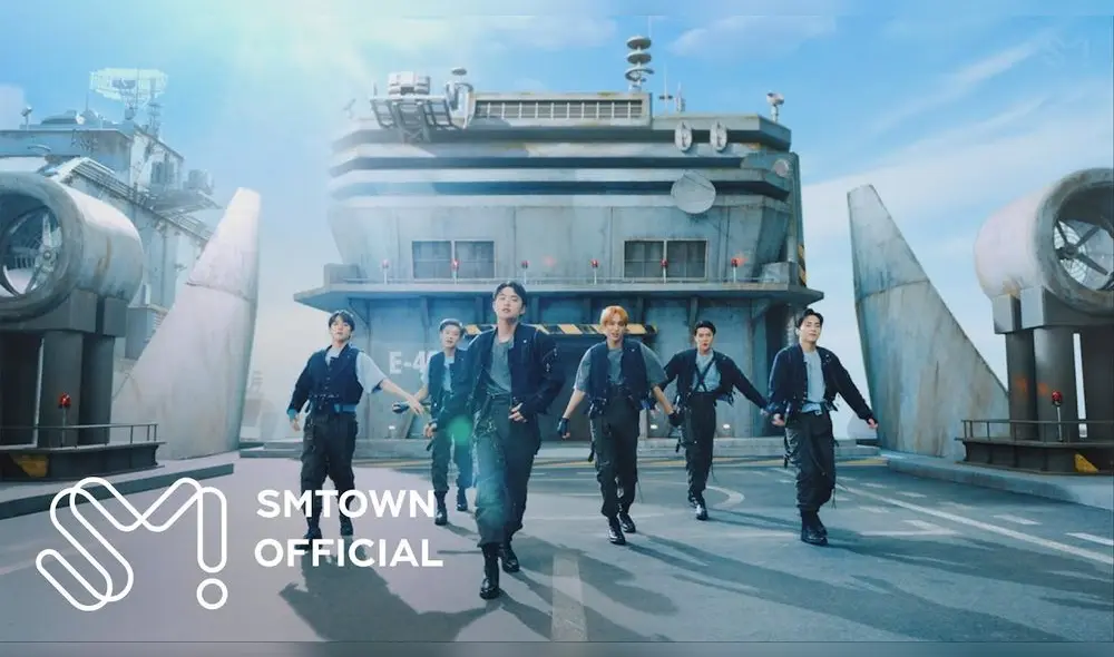 Baekhyun, Chanyeol, D.O, Kai, Sehun y Xiumin en el MV "Don fight the feeling". Foto: SM Baekhyun, Chanyeol, D.O, Kai, Sehun y Xiumin en el MV "Don fight the feeling". Foto: SM