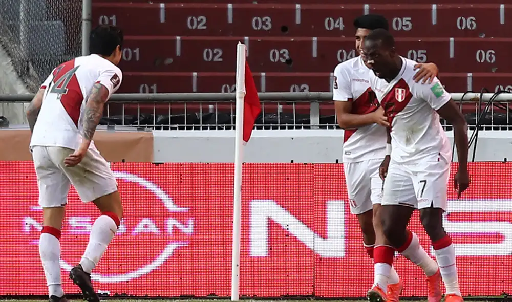 Perú y Ecuador se midieron en la fecha 8 de las eliminatorias. Foto: EFE Perú y Ecuador se midieron en la fecha 8 de las eliminatorias. Foto: EFE