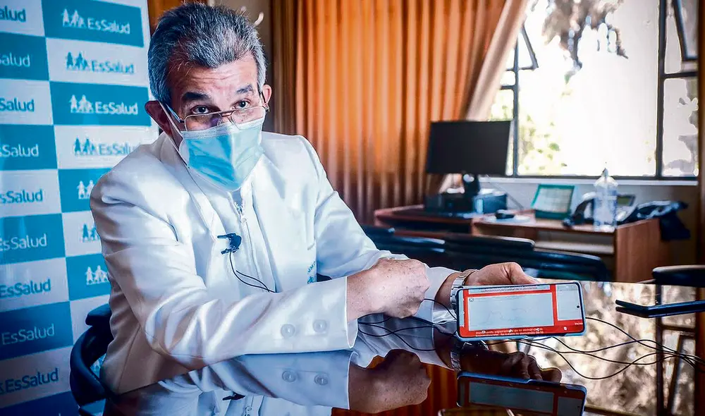 Gerente clínico de EsSalud, Jesús Salinas Gamero, señaló que la población sigue sin respetar las medidas sanitarias. Foto: Oswald Charca/La República