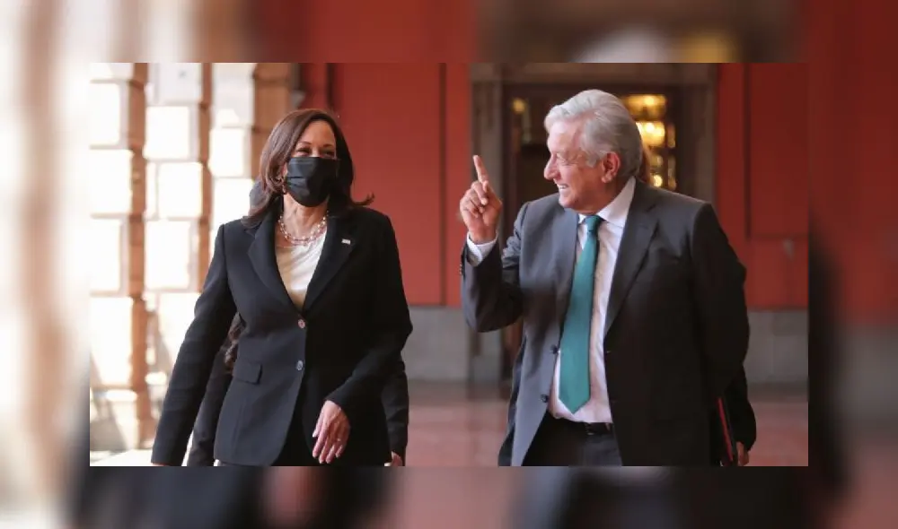 El presidente de México y la vicepresidenta de Estados Unidos tuvieron una anécdota que fue muy comentada en redes sociales. Foto: Twitter @lopezobrador_
