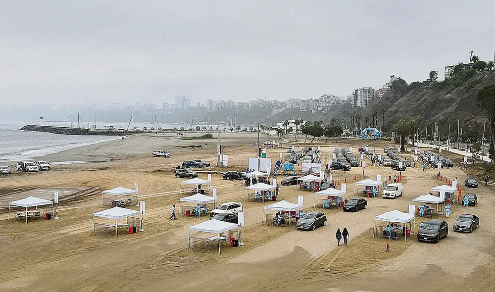 Costa Verde. El Minsa abrió los vacunatorios más grandes de Lima en las playas de Chorrillos y Magdalena del Mar. Foto: Minsa Costa Verde. El Minsa abrió los vacunatorios más grandes de Lima en las playas de Chorrillos y Magdalena del Mar. Foto: Minsa