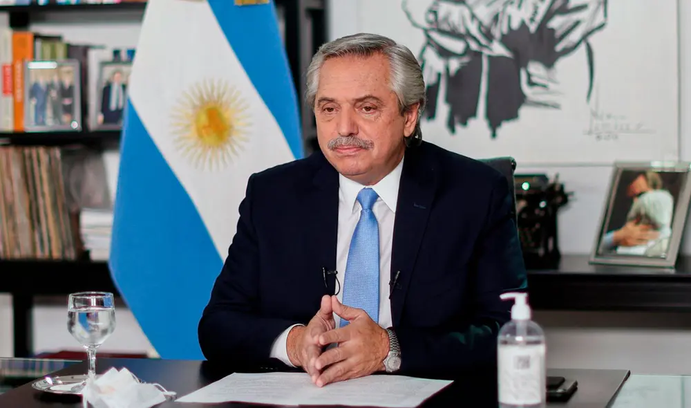 Alberto Fernández se equivocó al citar una frase del escritor mexicano Octavio Paz, y recibió las críticas de sus compatriotas. Foto: AFP