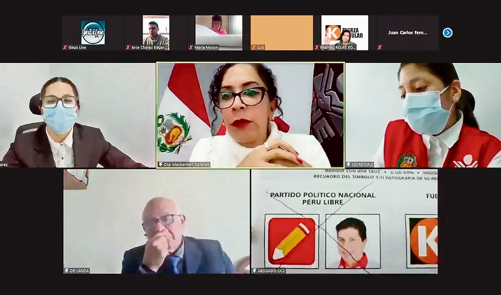 Transparencia. El Jurado Electoral Especial Lima Centro 2, que preside María del Carmen Gallardo, resolvió las actas con votos impugnados en público. Foto: difusión