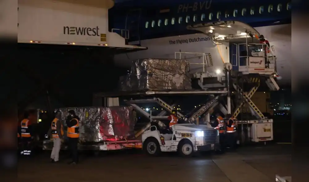 Acuerdo con el laboratorio es por 32 millones de vacunas. Foto: Mindef Acuerdo con el laboratorio es por 32 millones de vacunas. Foto: Mindef