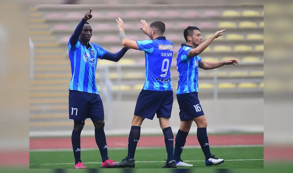 Equipo Poeta celebra sus 25 años de fundación con esta camiseta. Foto: FPF