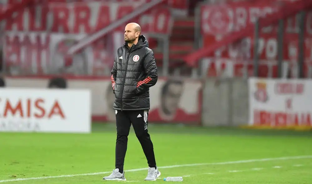 Entre todas las competiciones, el estratega solo dirigió en 21 ocasiones al Inter de Porto Alegre. Foto: página web oficial del Internacional