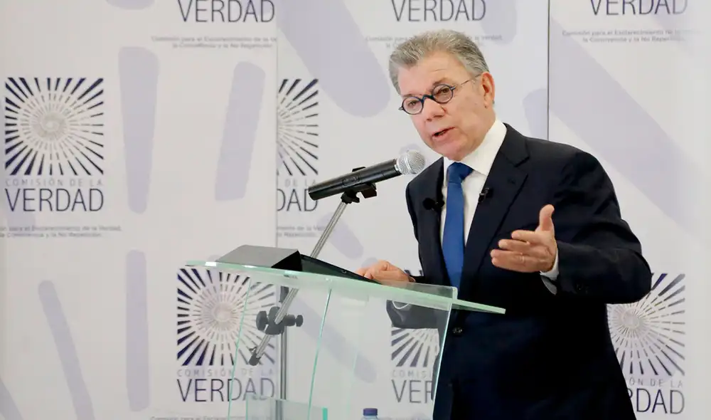 "Que esto nunca, nunca vuelva a pasar", pidió Juan Manuel Santos. Foto: Comisión de la Verdad/EFE