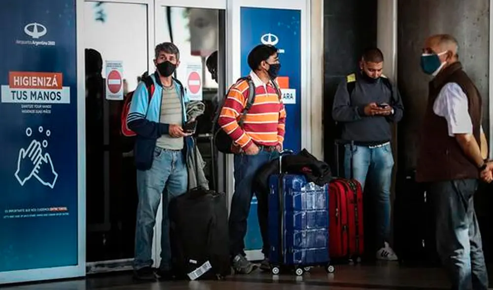 El Gobierno prorrogó hasta el 25 de junio las restricciones sanitarias para hacer frente a la segunda ola de contagios por SARS-CoV-2. Foto: EFE El Gobierno prorrogó hasta el 25 de junio las restricciones sanitarias para hacer frente a la segunda ola de contagios por SARS-CoV-2. Foto: EFE