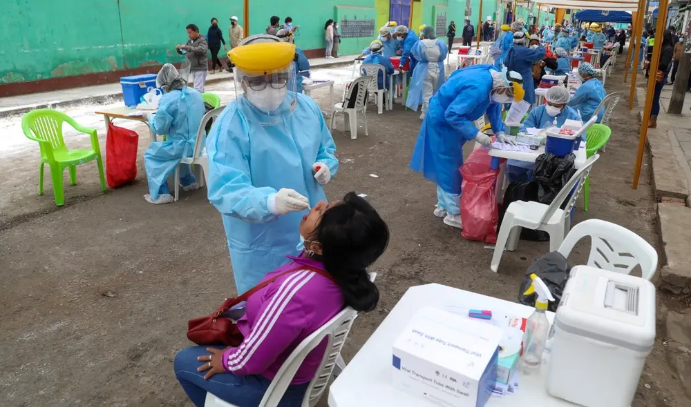 Se realizaron más de 1.500 pruebas moleculares a comerciantes del mercado Ex Mayorista y Unión. Foto: Prensa MPT Se realizaron más de 1.500 pruebas moleculares a comerciantes del mercado Ex Mayorista y Unión. Foto: Prensa MPT