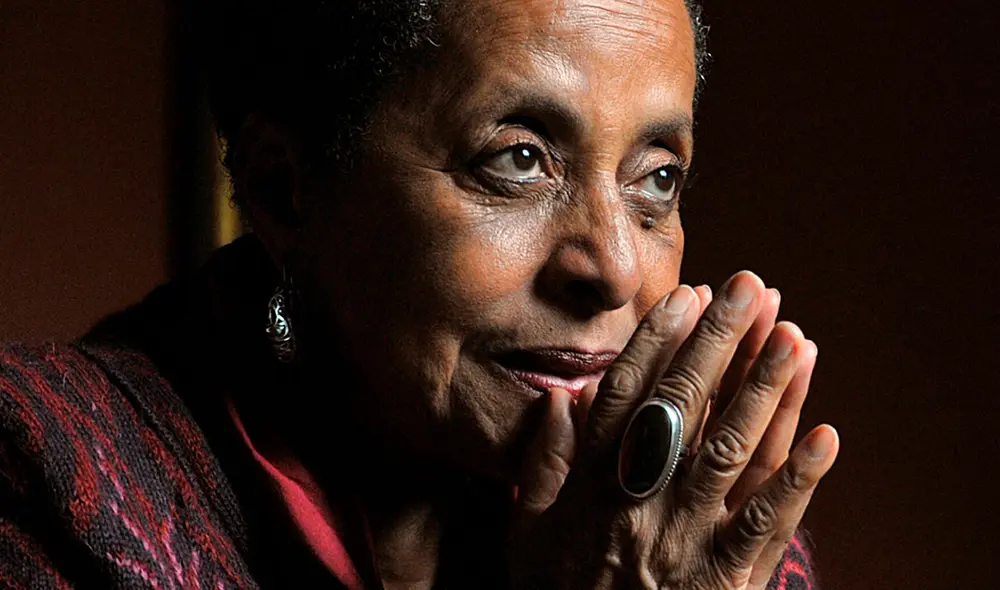 Susana Baca, una de las figuras clave en el folclore latinoamericano, denunció la percusión política a artistas que se muestran en contra de ideas fascistas, racistas y xenófobas. Foto:  Susana Baca / Instagram fans