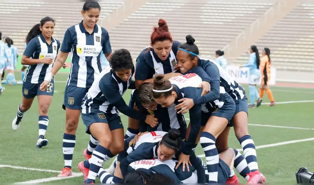 Las íntimas se imponen por dos tantos a cero en San Marcos. Foto: Liga Femenina