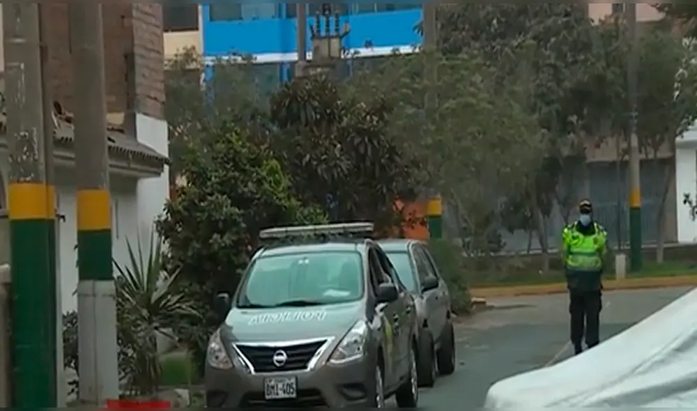 Policía se encuentra realizando las investigaciones del caso. Foto: captura / América Noticias Policía se encuentra realizando las investigaciones del caso. Foto: captura / América Noticias