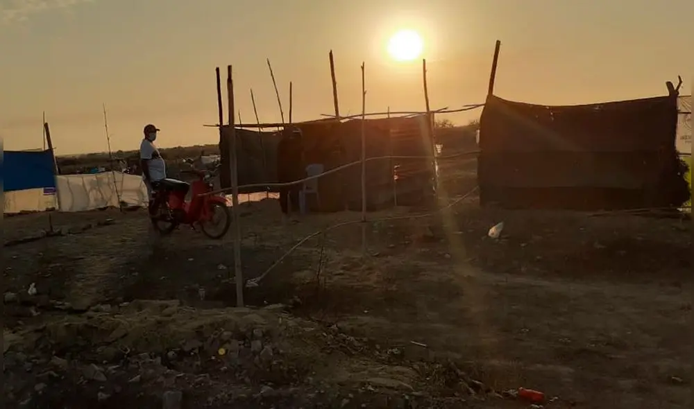 Invasores ocuparon por varios días la zona de amortiguamiento del Bosque de Pómac. Foto: Sernanp Invasores ocuparon por varios días la zona de amortiguamiento del Bosque de Pómac. Foto: Sernanp
