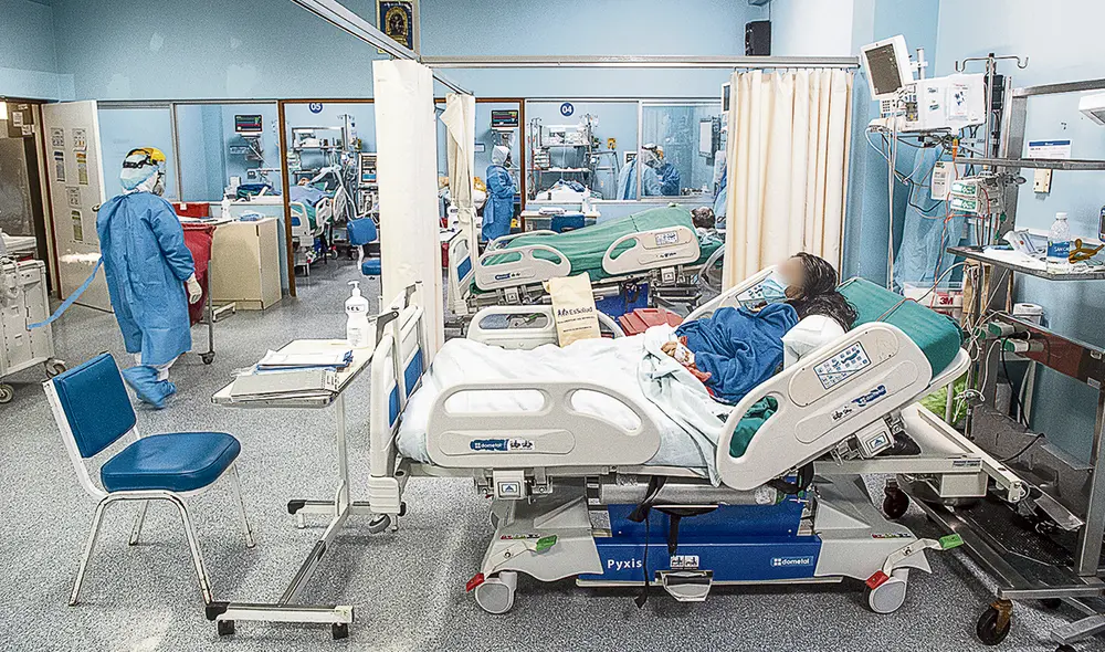 En regiones. Algunos hospitales ya no lucen colapsados. Foto: AFP