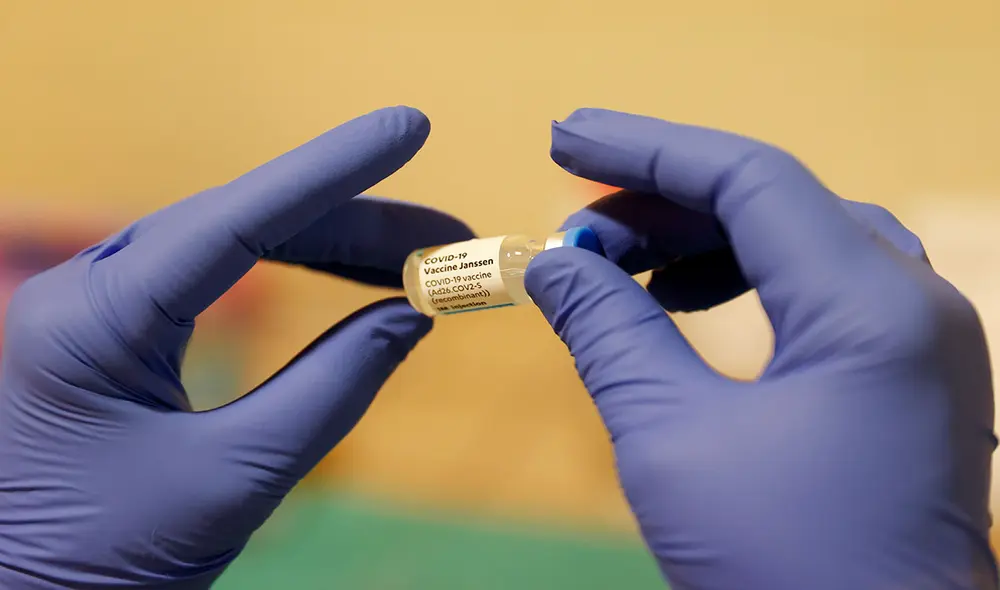 La vacuna Janssen, del laboratorio Johnson y Johnson, necesita una sola dosis y es muy valiosa para México en su intento de reabrir la frontera con Estados Unidos. Foto: EFE