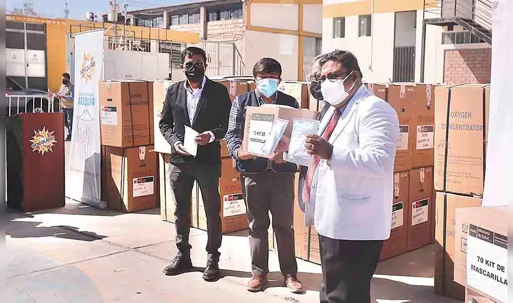 Invocación. Autoridades de salud increparon a la población por seguir promoviendo las reuniones y no cuidarse del virus.