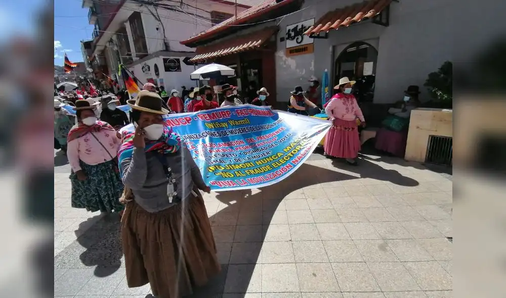 Protesta movilizó a pobladores de varias provincias en la ciudad de Puno. Liubomir Fernández/ La República Protesta movilizó a pobladores de varias provincias en la ciudad de Puno. Liubomir Fernández/ La República