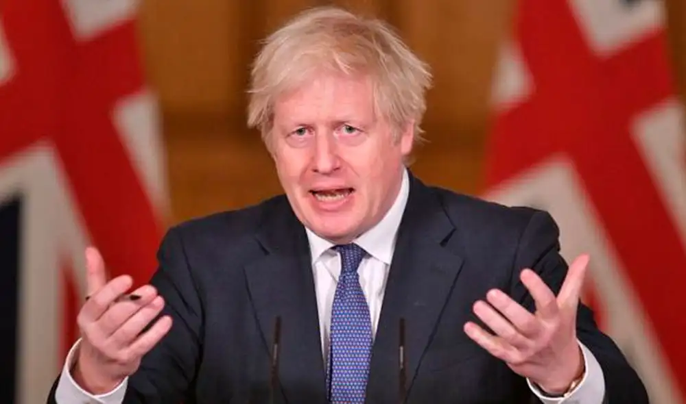 Boris Johnson tenía previsto levantar las restricciones el 21 de junio, pero el lunes 14 de junio anunció que las prolonga hasta el 19 de julio. Foto: AFP Boris Johnson tenía previsto levantar las restricciones el 21 de junio, pero el lunes 14 de junio anunció que las prolonga hasta el 19 de julio. Foto: AFP